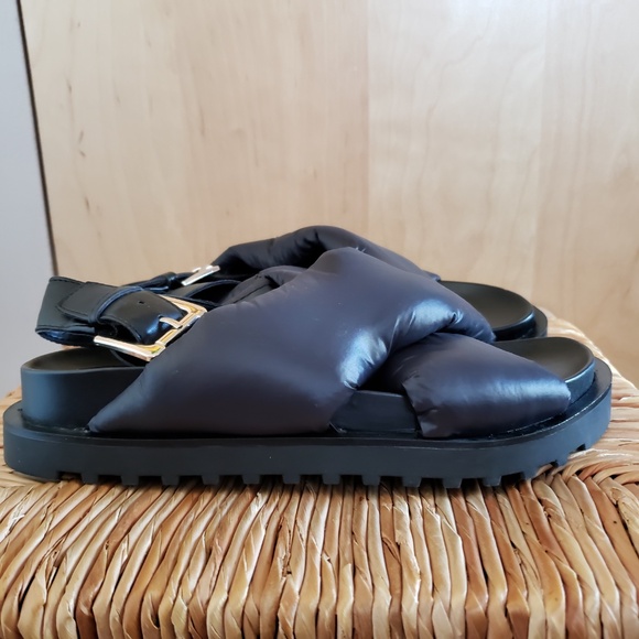 Guess Puff Sandals NEW! - Picture 12 of 14